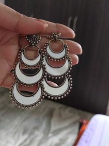 Earings