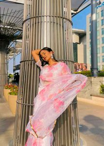 Most Viral Organza Saree With Stitched Blouse