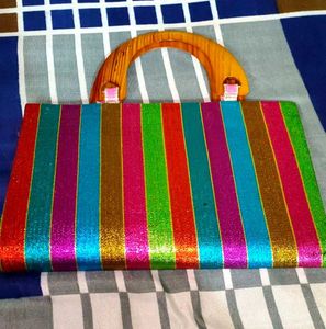 Multi colour clutch