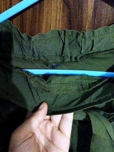 Olive Green Strech Pants With Knot