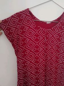 Red Kurti