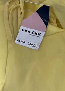 Backless Dress💛💐