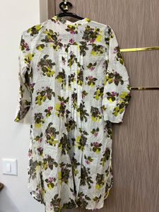 Brand New Floral Print Top