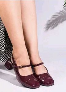 JM LOOKS Square Toe Heel with Adjustable Strap