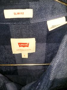 Levi&#39;s plaid full sleeves Shirt