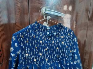 Stylish Blue Floral Top