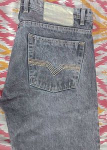 on sale!!! straight fit grey jeans