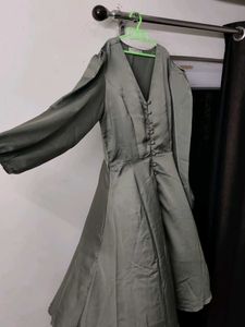 Elegant Green Midi Dress