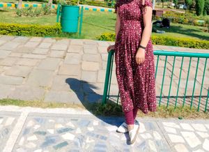 Slit Type Kurti Set With Legging
