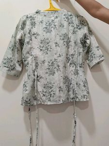 Floral Print Tie Waist Top