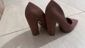 pink heels