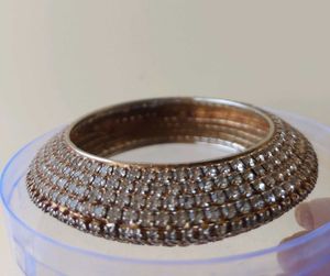 Sparkling Single Bangle Bracelet