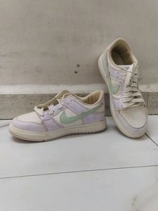NIKE WOMEN SHOE