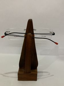 Rimless