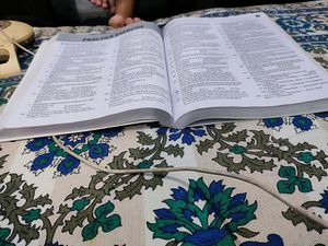 Arihant English medium biology book class 12