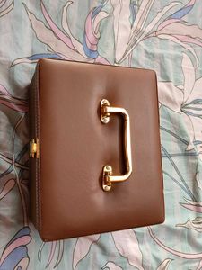 Vintage Style Cosmetic Box