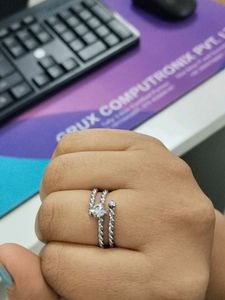 Elegant Silver Ring
