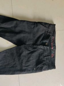 Simple Black Fashionable Jeans