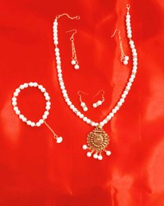 Pearl Jewelry Set