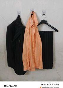 Park Avenue PREMIUM Striped Suit With Shirt &amp; Tie.