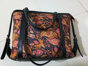 Stylish Laptop/ Totebag only cash