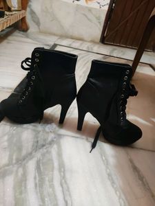 Black Boots 39 Size