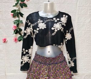 Size Extra Small 🎁Buy 2 Get 1 Free 🎁 Crochet Top