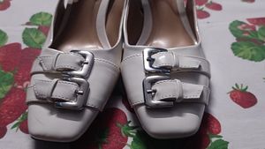 Zara Bona Fide Heels 👠