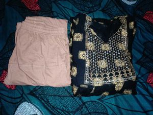 New Nayra Cut Kurti With Leggings