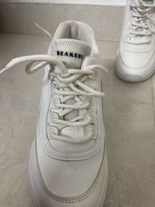 White Sport shoes