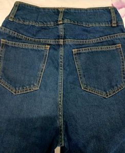 New Denim Mom Riped Jeans