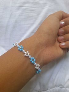 Blue Flower Beaded Bracelet