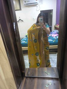 Elegant Gold gliter Saree with stones