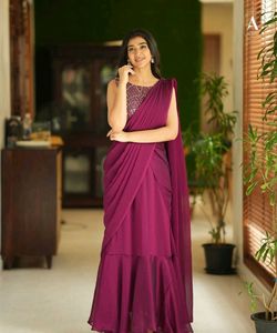 🆕️🆕️Designer Gown Saree