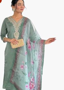 🤩Brand NEW Festive Kurta Set🤩