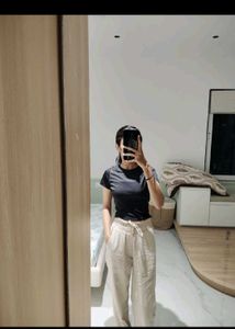 Classic Black Slim-Fit Crop Top