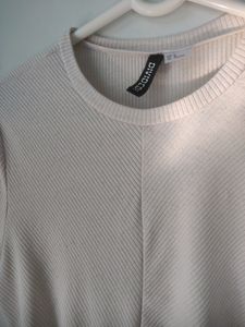 H&amp;M OFF WHITE TOP