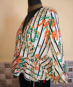 Zara Floral Top ( Yellow paint stains)