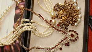 beautiful  white  beads chains
