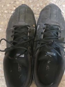 Selling Black Puma 9 Size