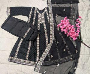 Pakistani Dress For Girls