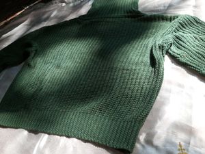 Aesthetic Sweater 💚