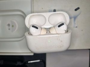 Airpods Pro With Box And Cable