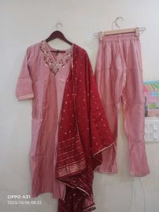 Heeposh brandPink Embroidered Kurta Set