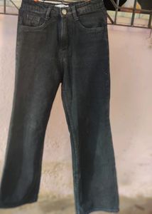 Zara Essential Black Jeans