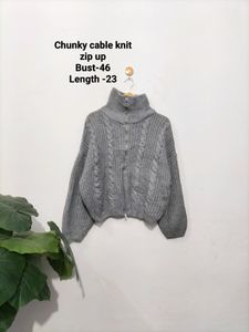 Chunky Cable Knit 🧶