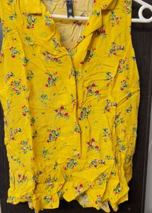 Combo Of 2 Tops , Rarely Used, Beautiful Looking