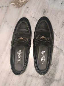 LAPADI Black Loafers - Classic Style