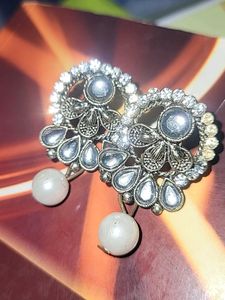 Elegant Pearl Drop Earrings