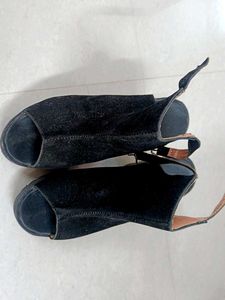 Black Peep-Toe Slingback Sandals